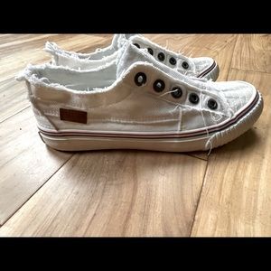 Womens size 7 Blowfish Sneakers